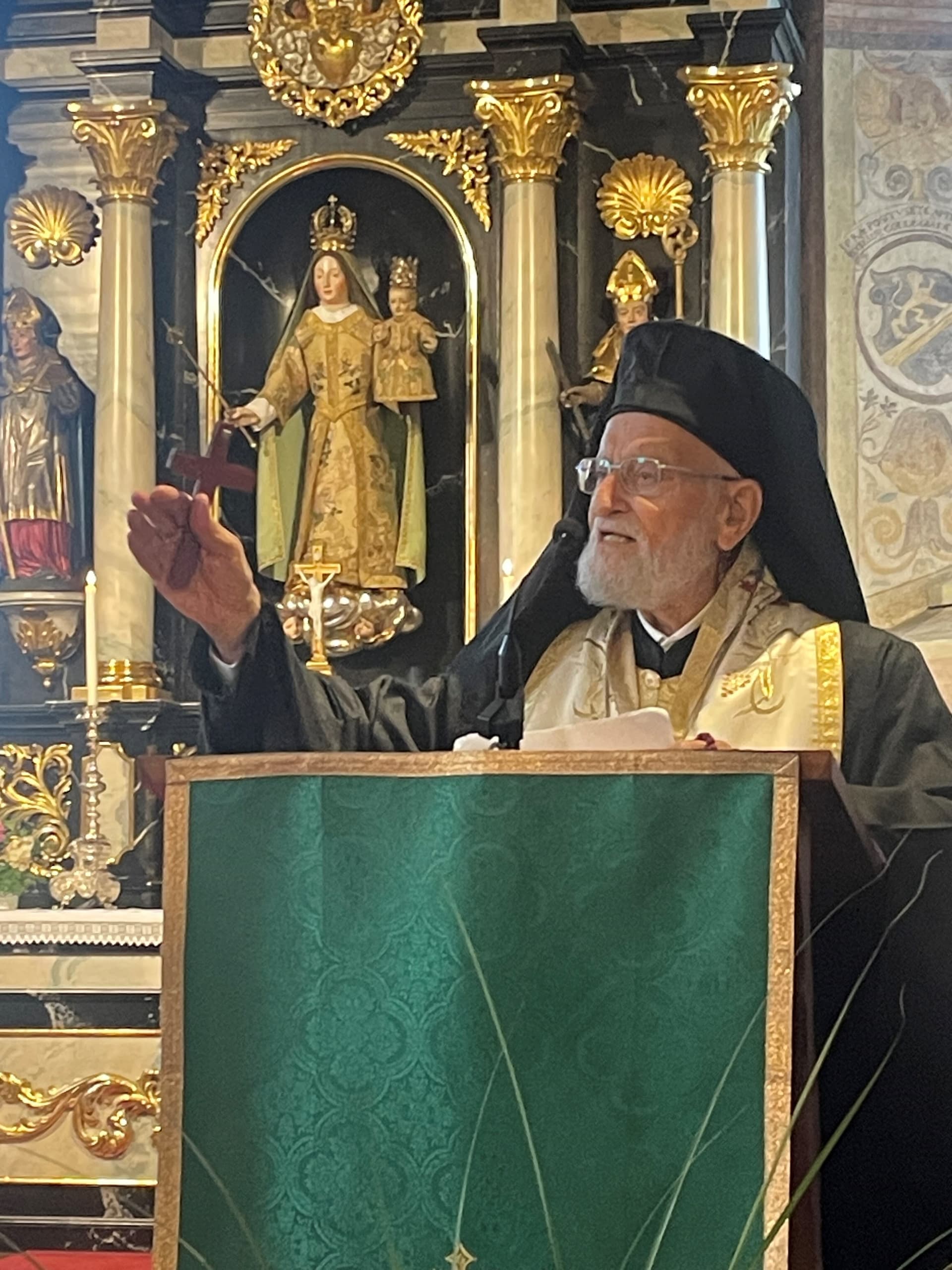 Il patriarca em. Gregorio durante l'omelia. @ACN