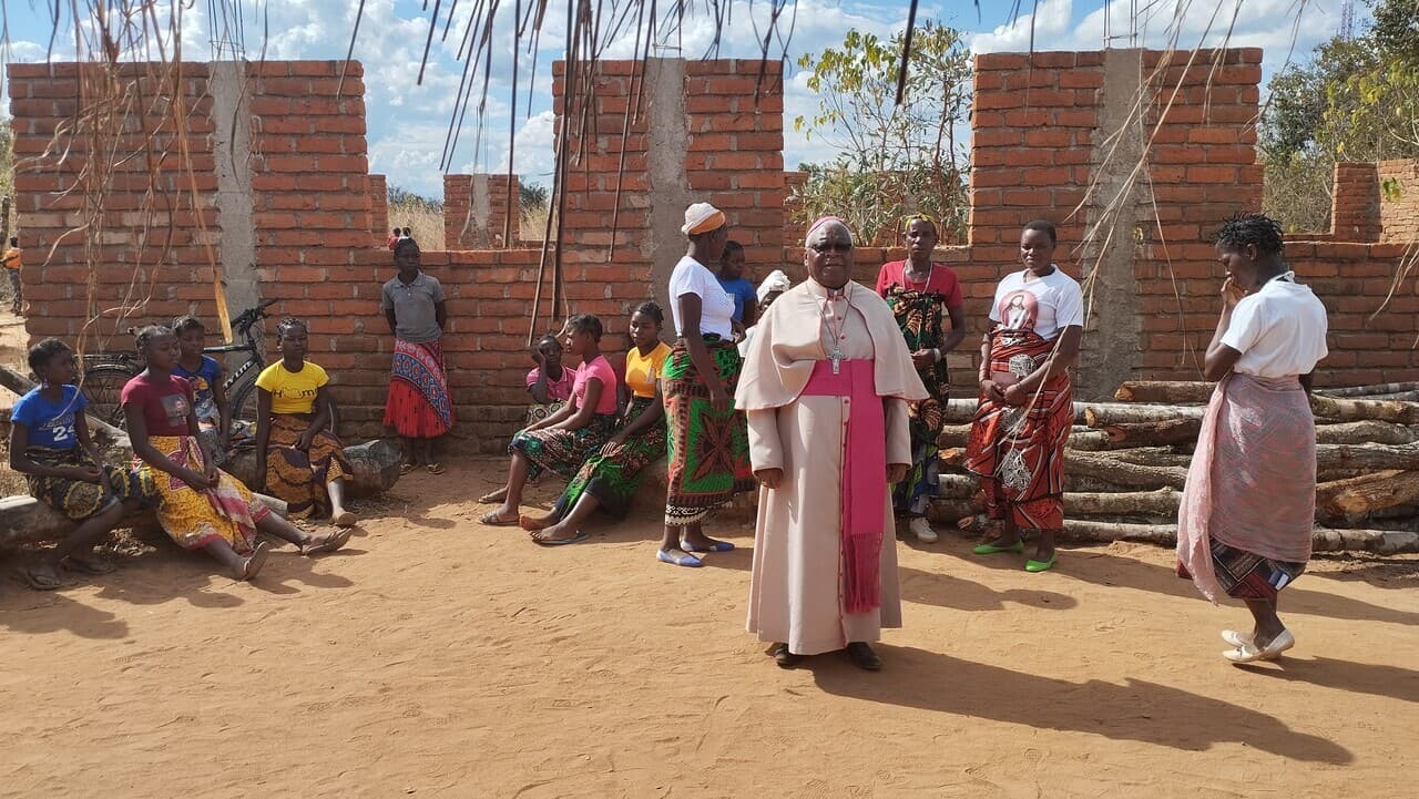 I cristiani in Mozambico costruiscono le loro nuove cappelle (© ACN)