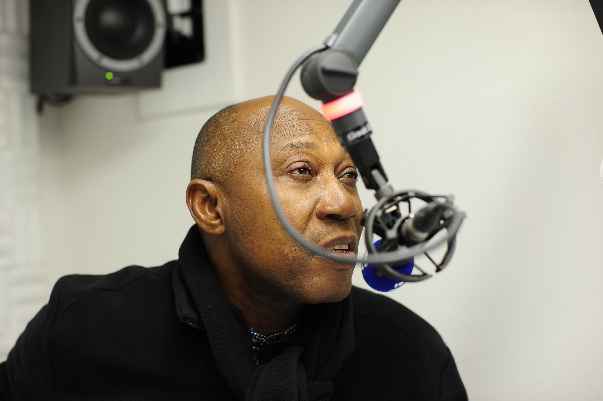 Radio Interview von Msgr Ike. (Foto: ACN)