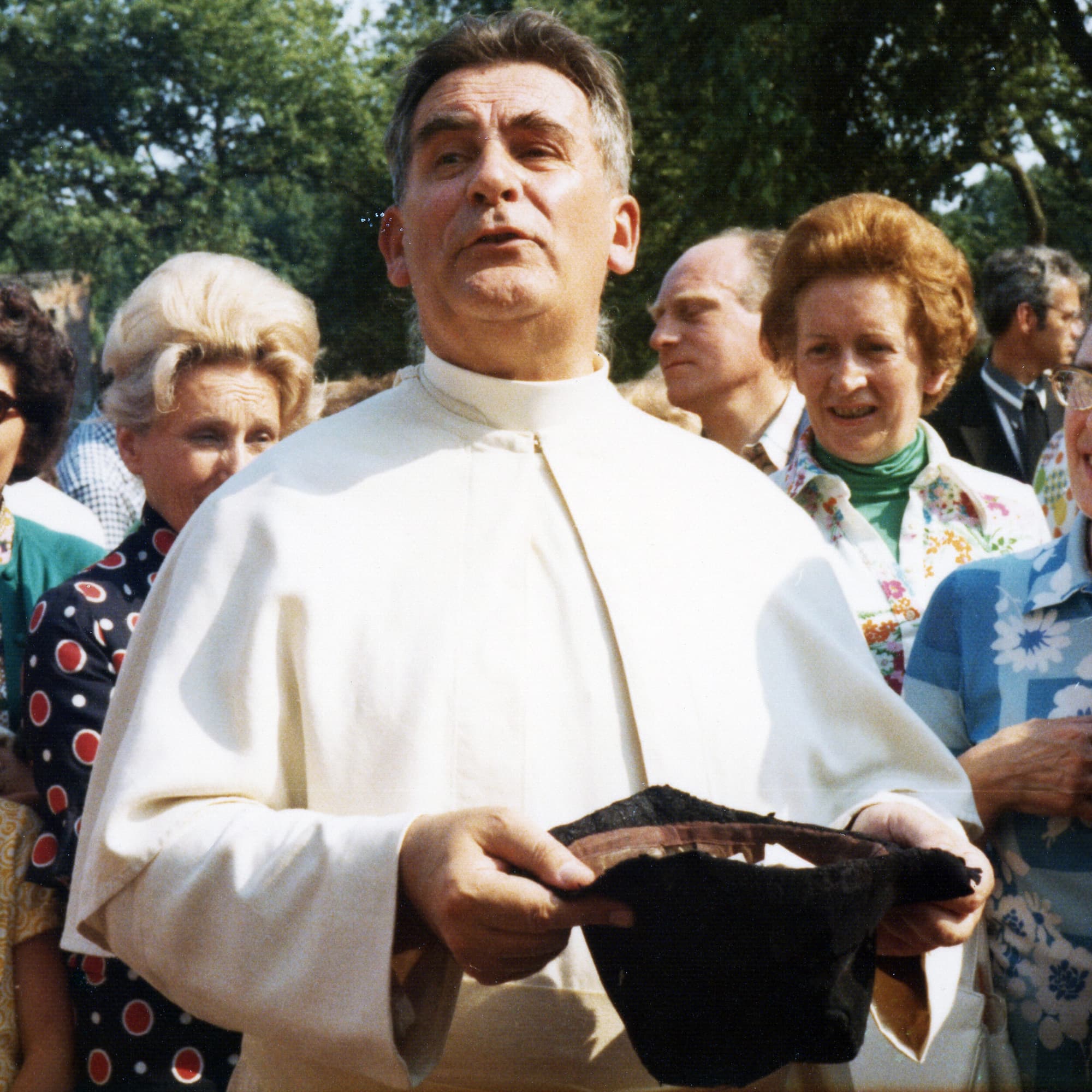 Pellegrinaggio in Belgio - 24.06.1973: Padre Werenfrief con il suo famoso cappello (Foto: ACN)