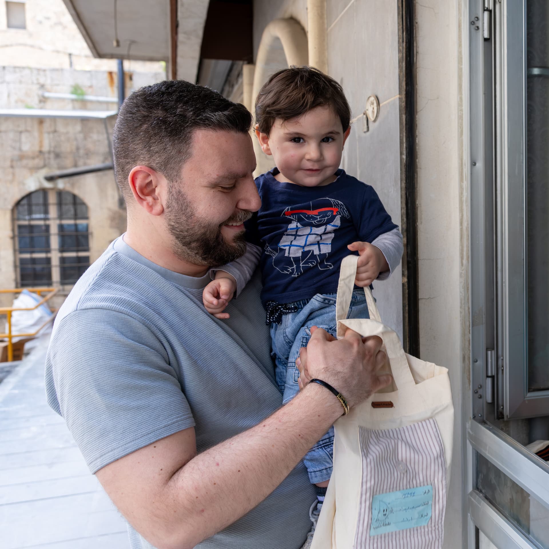 Die Kirche hilft vielen Christen im Land mit dem Projekt "drop of milk". (Foto: ACN) Die Kirche hilft vielen Christen im Land mit dem Projekt "drop of milk". (Foto: ACN)