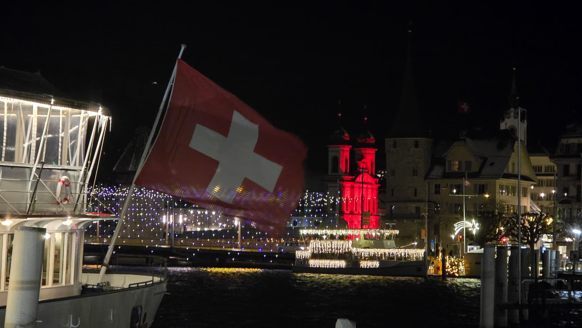 Eindrücke von der REDWEEK 2025 REDWEEK in Luzern Jesuitenkirche 3