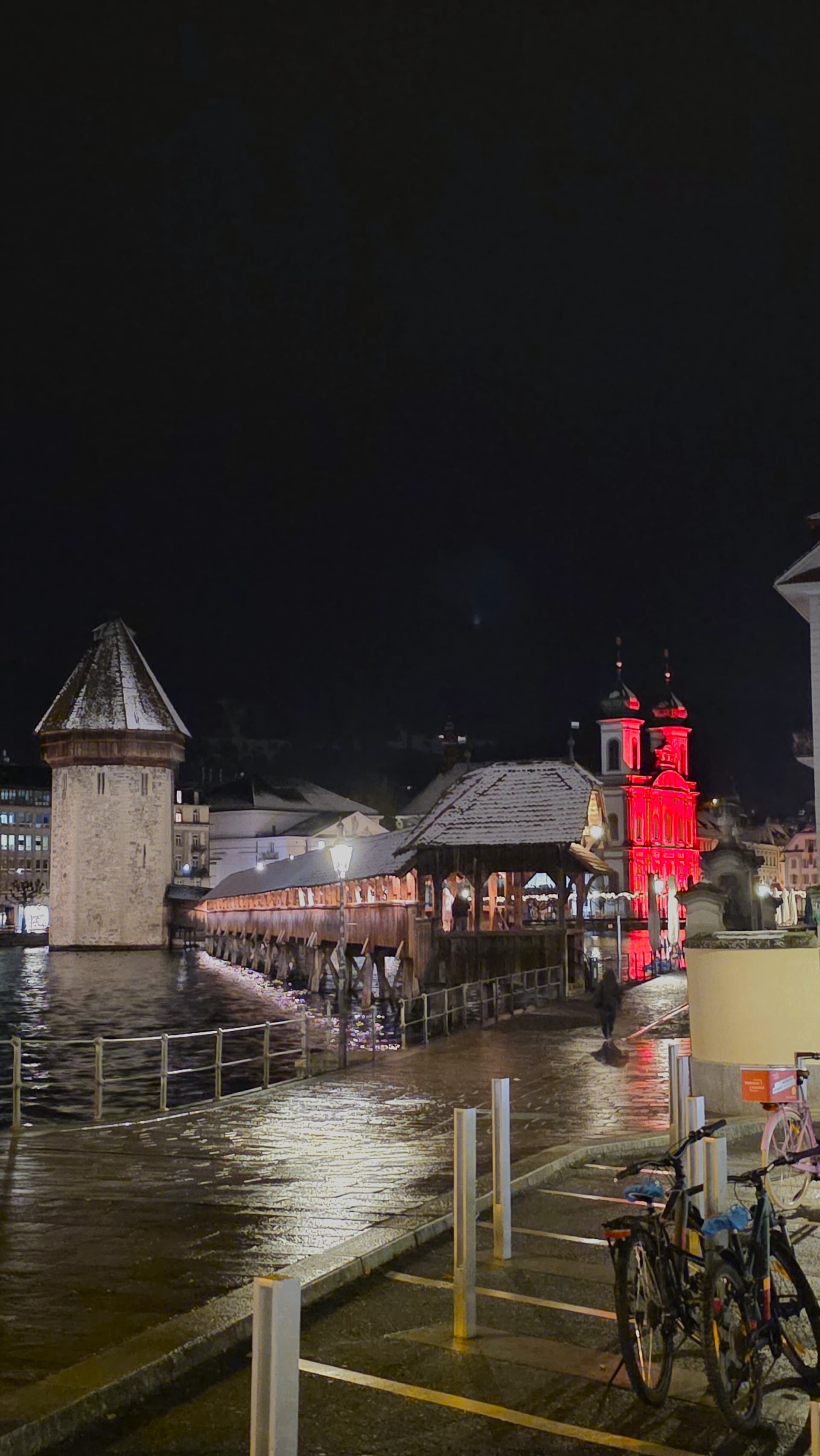 Eindrücke von der REDWEEK 2025 REDWEEK in Luzern Jesuitenkirche 4