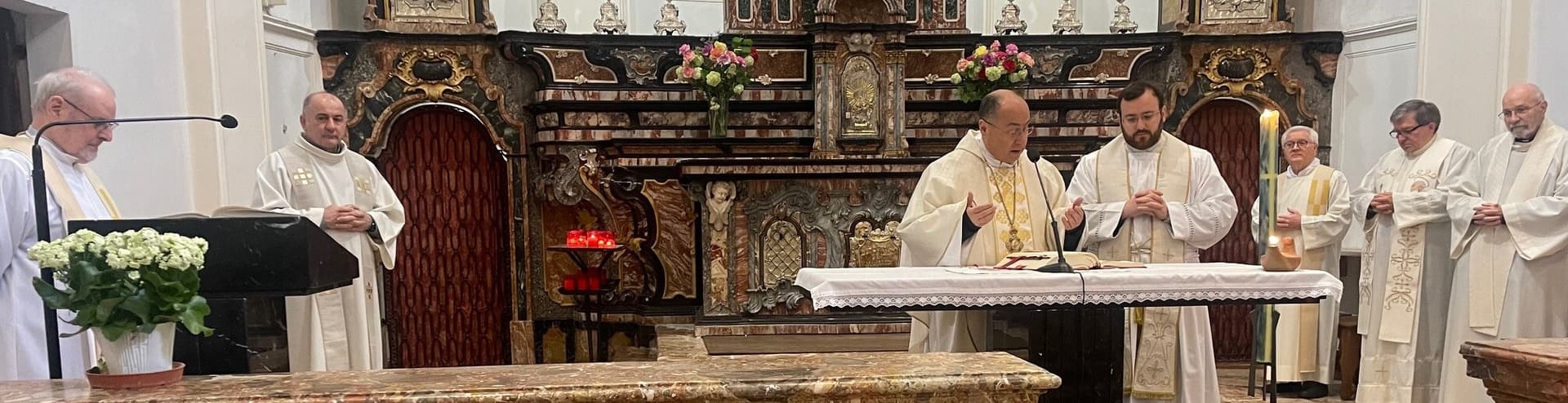 Bischof Élie Béchara Haddad während eines Gottesdienstes (Foto: (ACN) Bischof Élie Béchara Haddad während eines Gottesdienstes (Foto: (ACN)