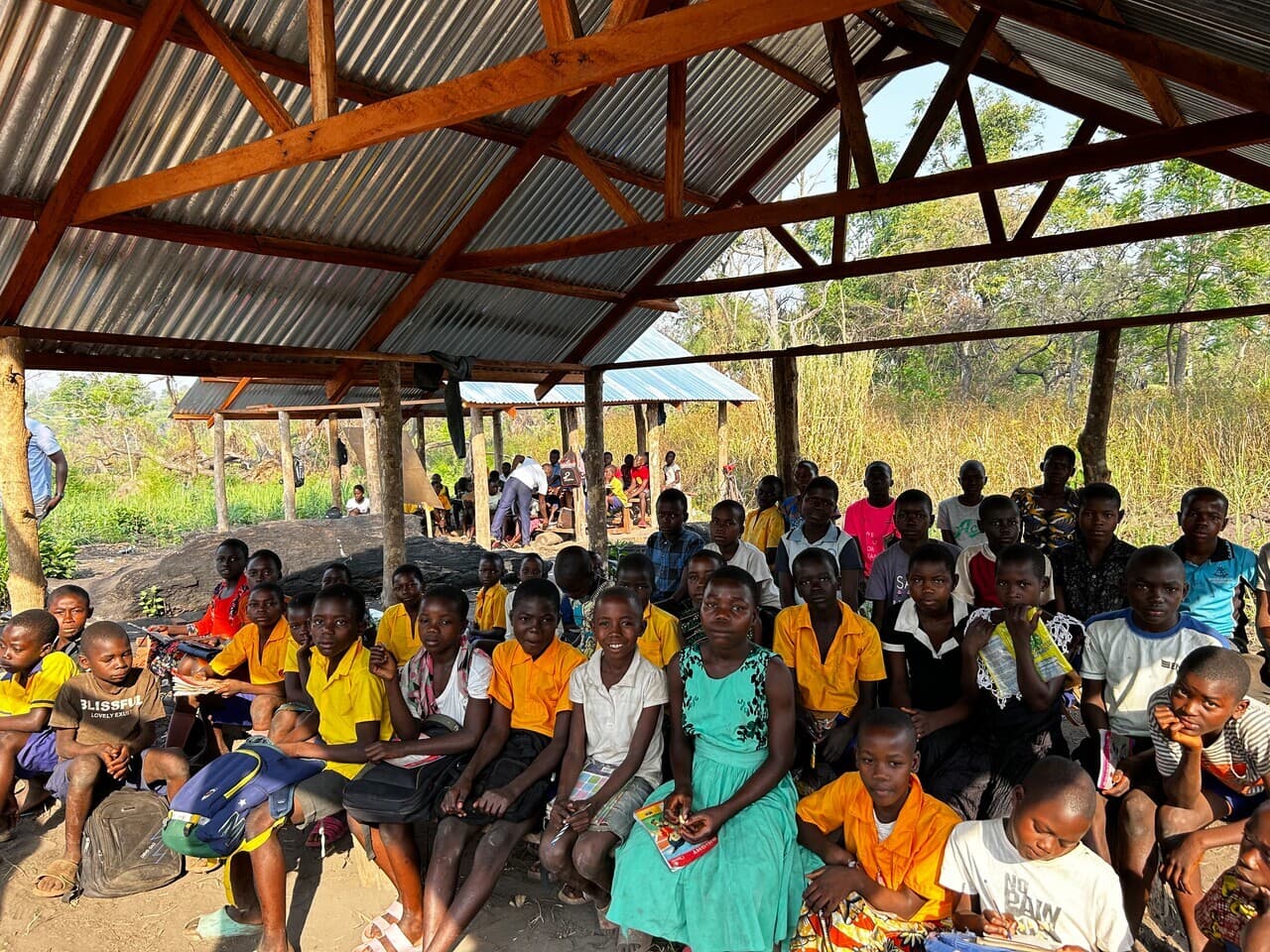 Bambini nella scuola parrocchiale (© ACN) Bambini nella scuola parrocchiale (© ACN)