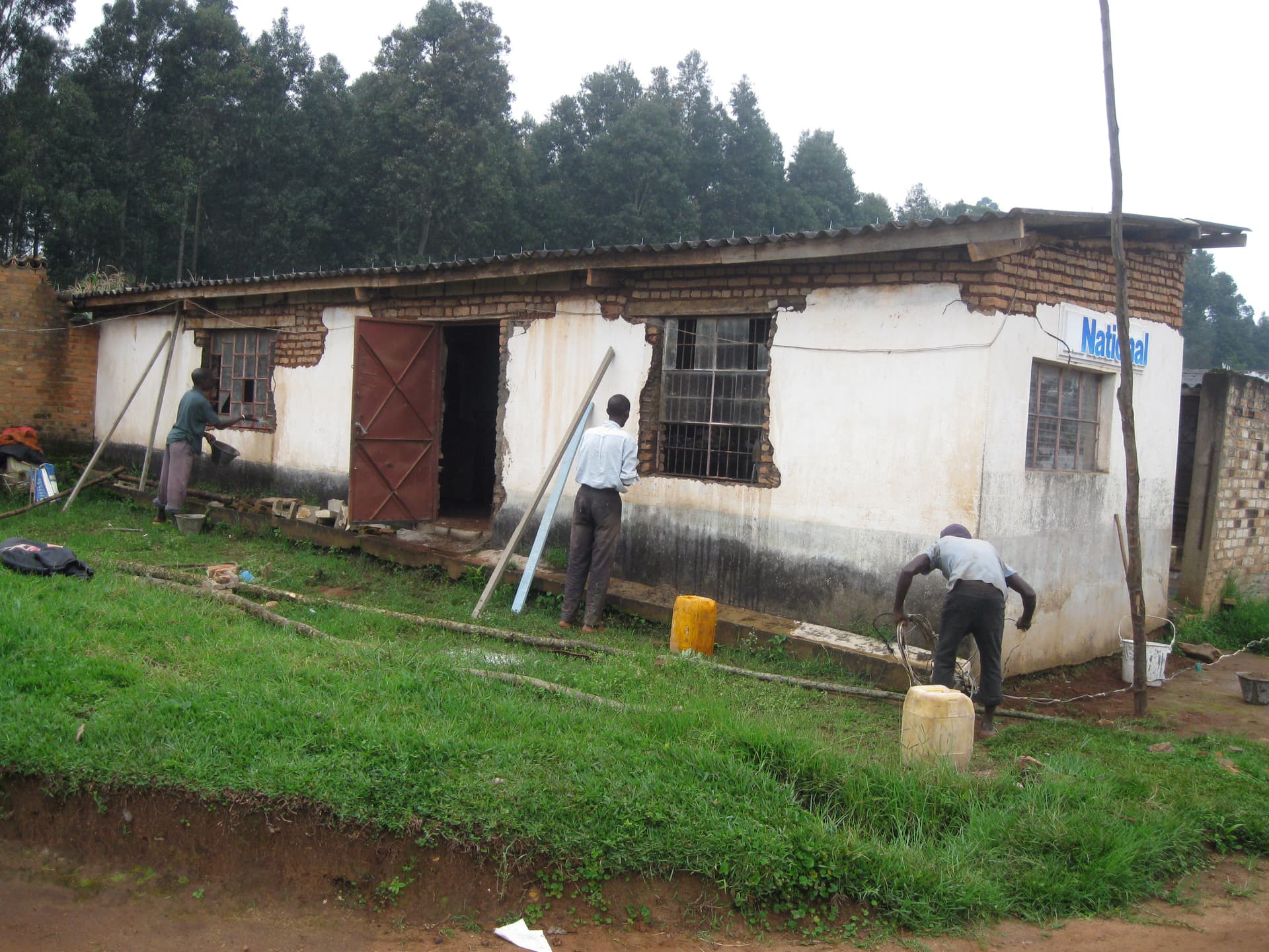 Das "kleine Seminar" St. Paul in Buta, Burundi, während der Renovation. (Bild: ACN) Das "kleine Seminar" St. Paul in Buta, Burundi, während der Renovation. (Bild: ACN)