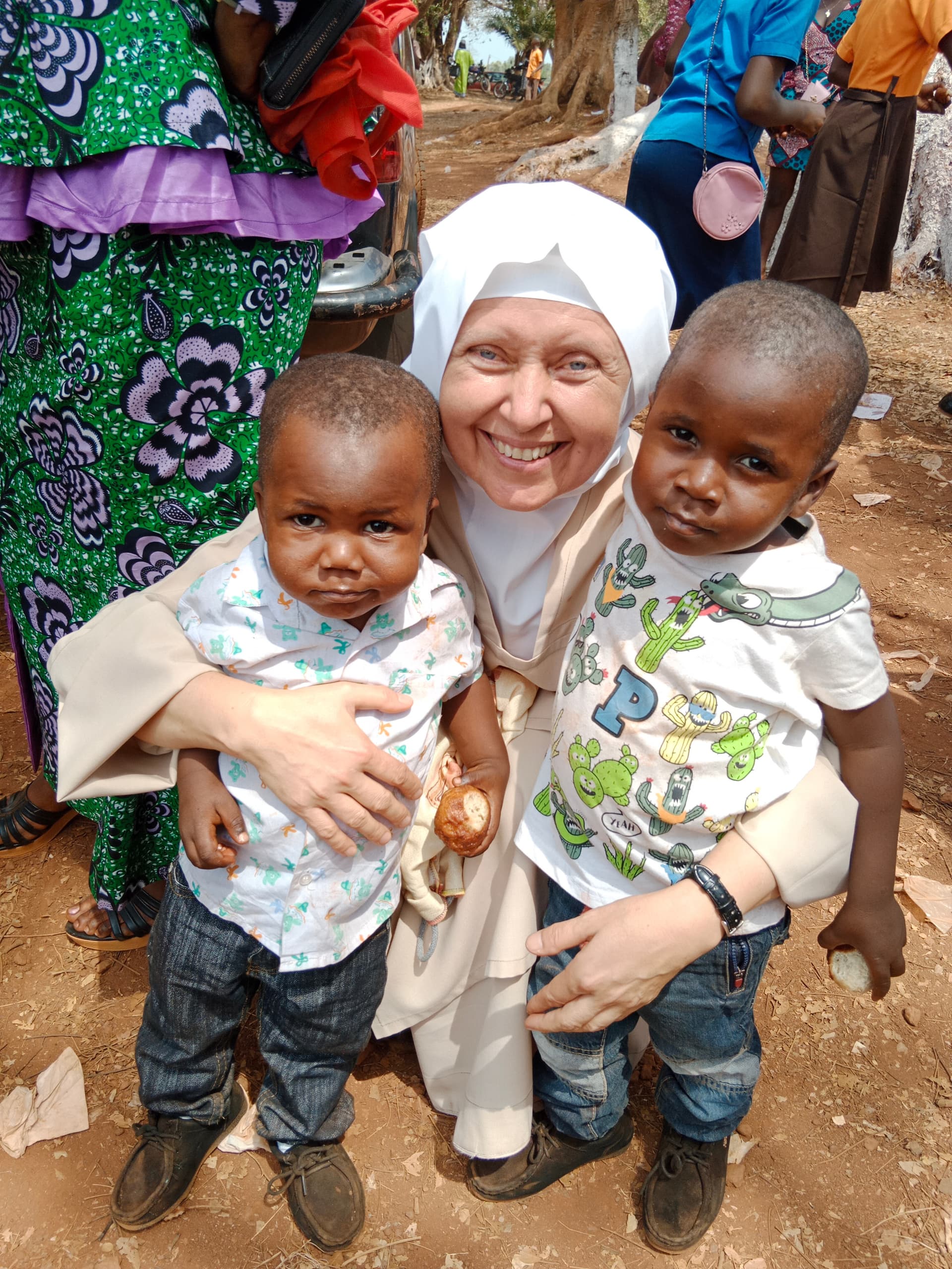 Die Kirche steht den Menschen in ihrer Not bei - Ordensschwestern erhalten Existenzhilfe von «Kirche in Not (ACN)» Die Kirche steht den Menschen in ihrer Not bei - Ordensschwestern erhalten Existenzhilfe von «Kirche in Not (ACN)»