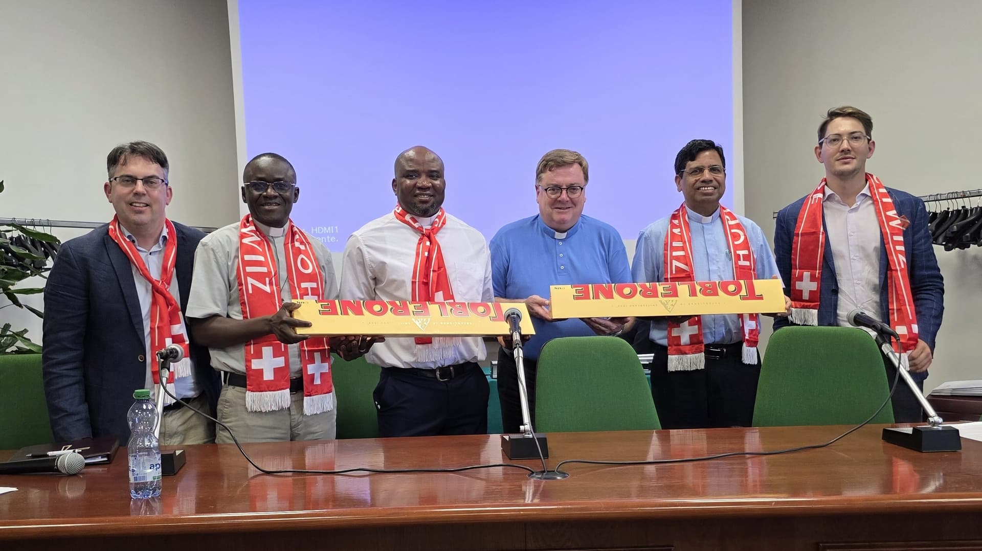 Impressionen der «Kirche in Not (ACN)»-Pilgerreise nach Rom (5.-11.05.2025) Nach der Podiums-Diskussion von «Kirche in Not (ACN)» im Haus Bonus Pastor in Rom. (Foto: ACN)