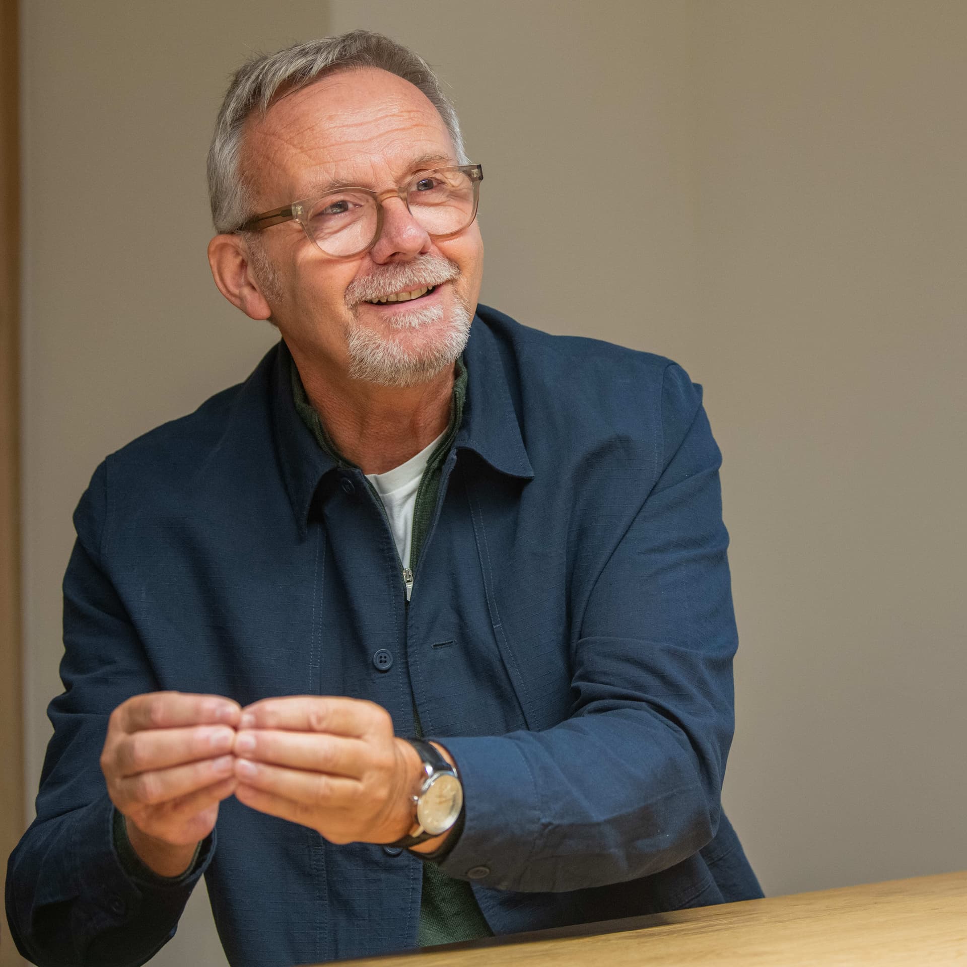 Mariano Tschuor wird in Einsiedeln im ZWEI RABEN das Podium moderieren. (Foto: ACN) Mariano Tschuor wird in Einsiedeln im ZWEI RABEN das Podium moderieren. (Foto: ACN)