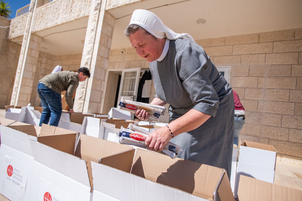 Distribution de nourriture en Terre-Sainte ©ACN