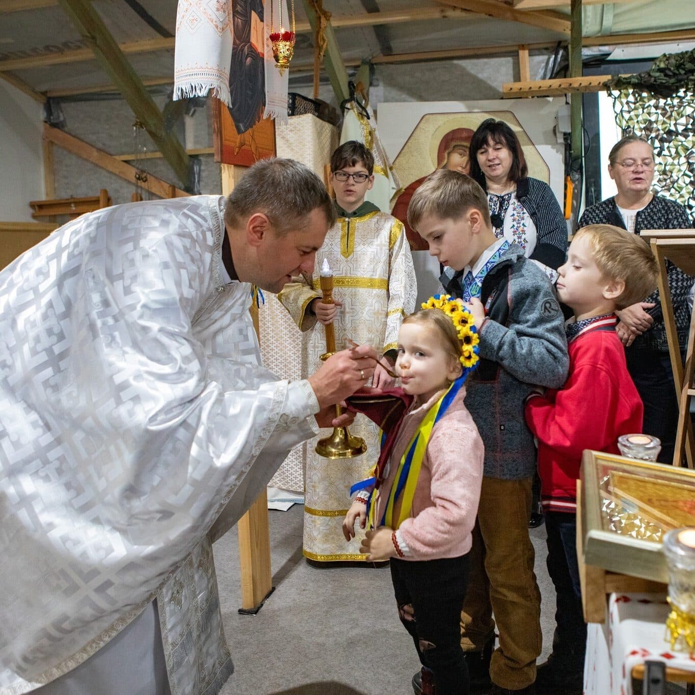 Priester und Ordensleute in der Ukraine erhalten Unterstützung von ACN. (Foto: ACN) Priester und Ordensleute in der Ukraine erhalten Unterstützung von ACN. (Foto: ACN)
