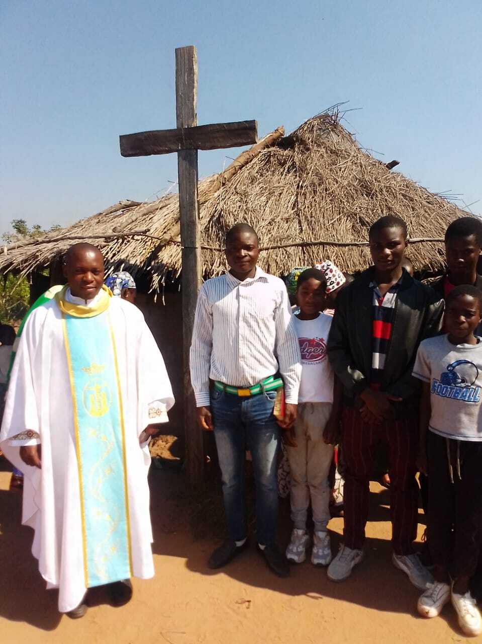 Dorfkapellen in Mosambik brauchen Ihre Hilfe für den Bau neuer Dächer.