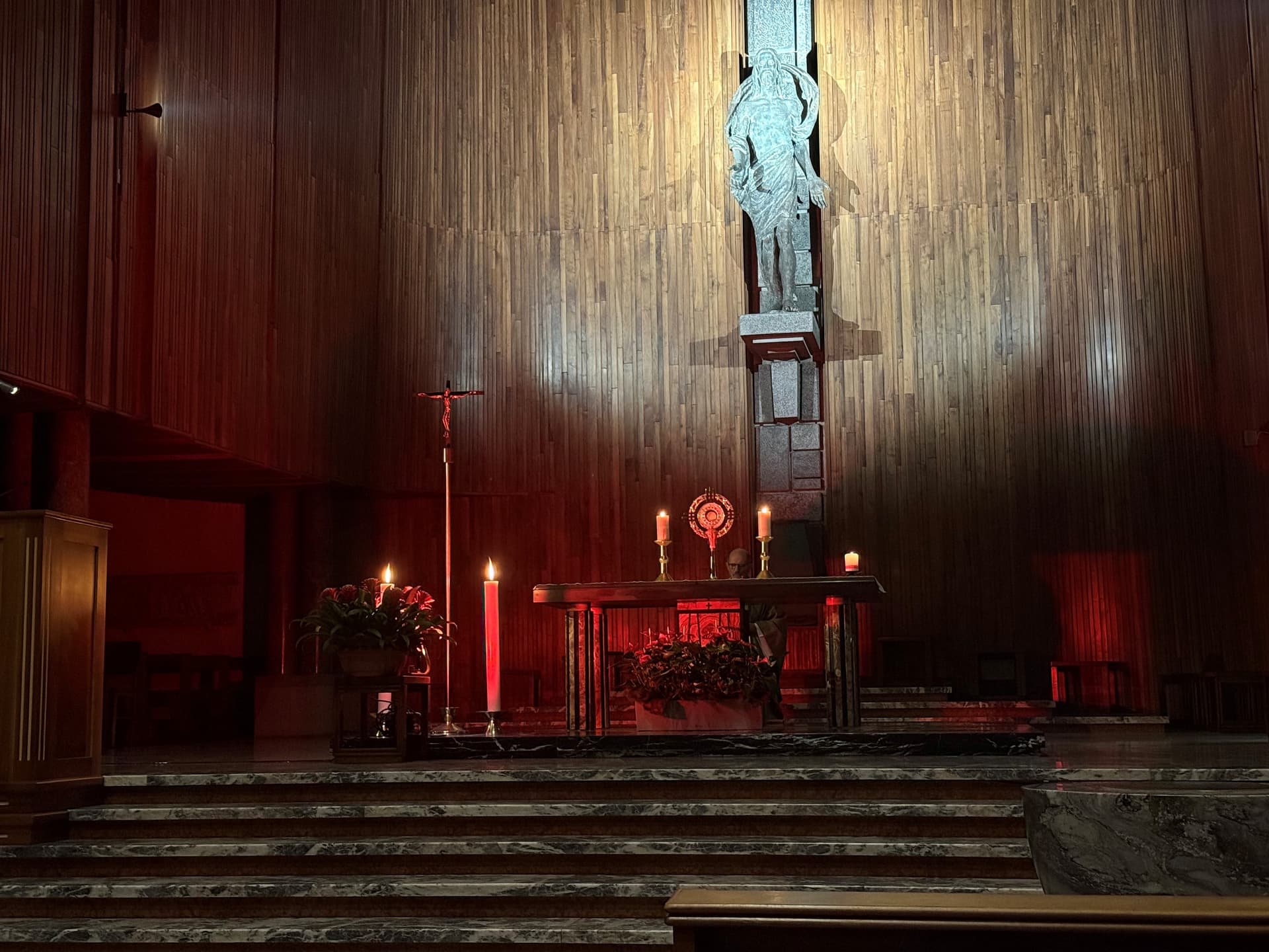 REDWEEK 2025 Lugano Besso chiesa di S Nicolao Adorazione don Marco Dania 2