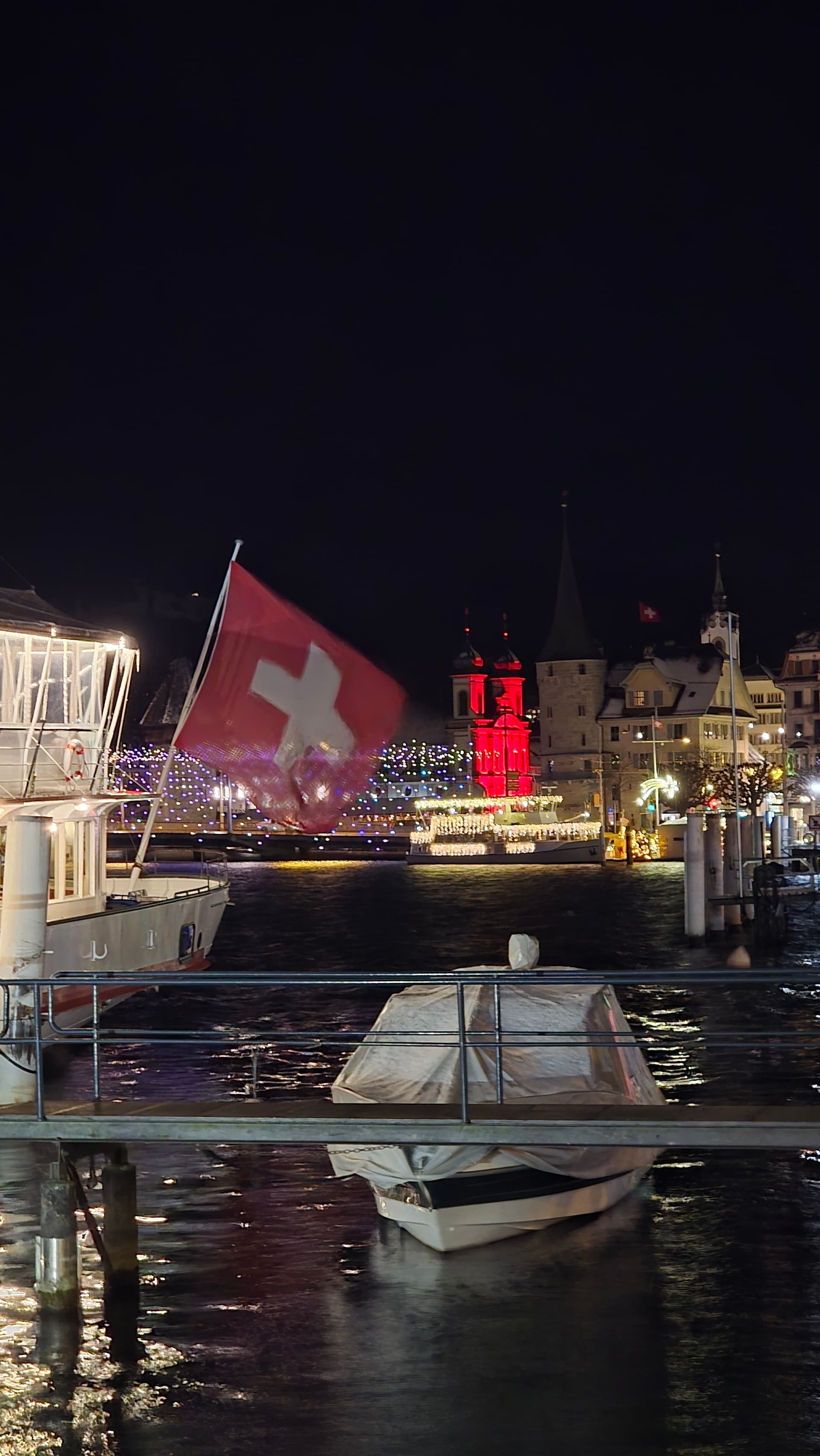 Eindrücke von der REDWEEK 2025 REDWEEK in Luzern Jesuitenkirche 2
