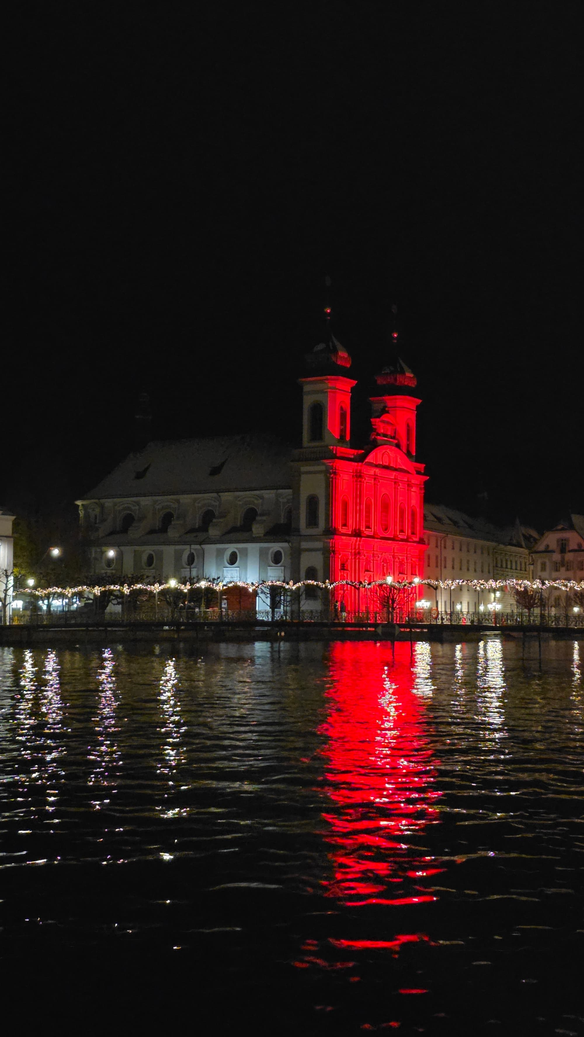 Eindrücke von der REDWEEK 2025 REDWEEK in Luzern Jesuitenkirche 6