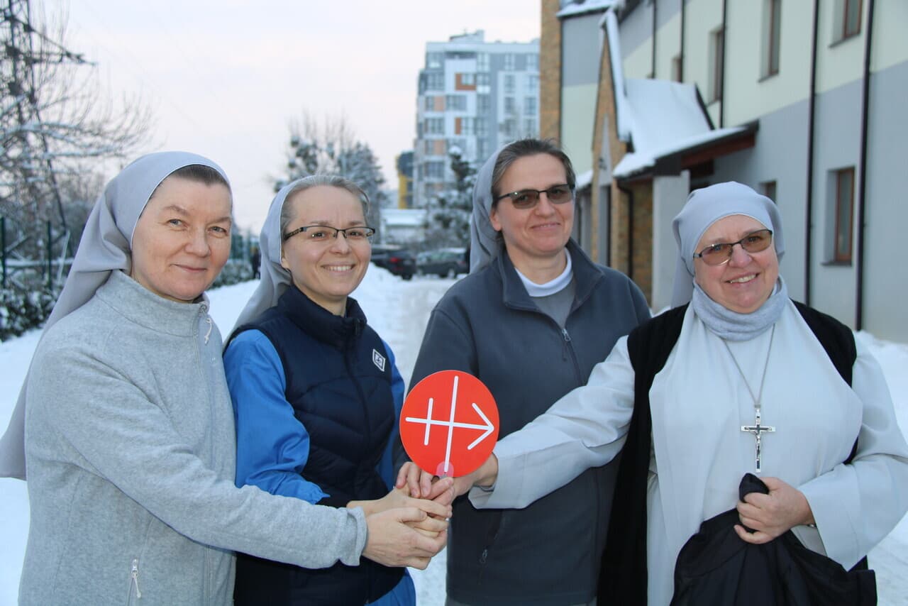 Visita al convento delle suore Albertine a Leopoli. (Foto © ACN) Visita al convento delle suore Albertine a Leopoli. (Foto © ACN)