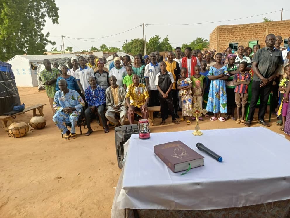 In der heiligen Messe schöpfen sie Kraft (Foto: ACN) In der heiligen Messe schöpfen sie Kraft (Foto: ACN)