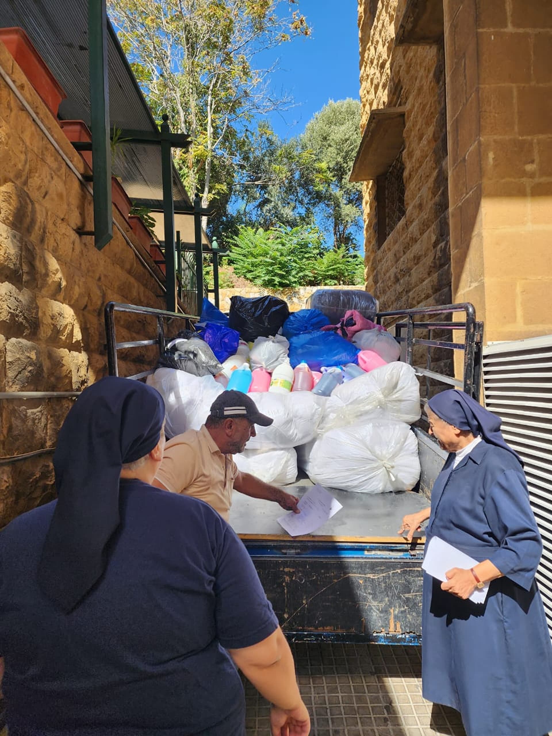 2 Vertriebenen der Sisters of Charity Saint Vincent de Paul. (Foto: ACN) 2 Vertriebenen der Sisters of Charity Saint Vincent de Paul. (Foto: ACN)