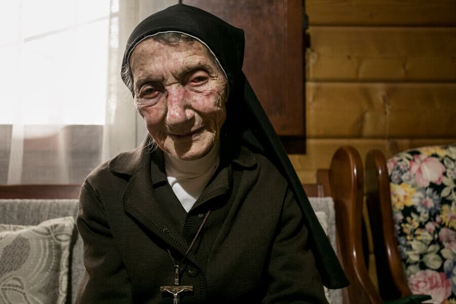 Sœur Maria Kaleta, qui a baptisé des enfants en secret (© ACN/Magdalena Wolnik) Sœur Maria Kaleta, qui a baptisé des enfants en secret (© ACN/Magdalena Wolnik)