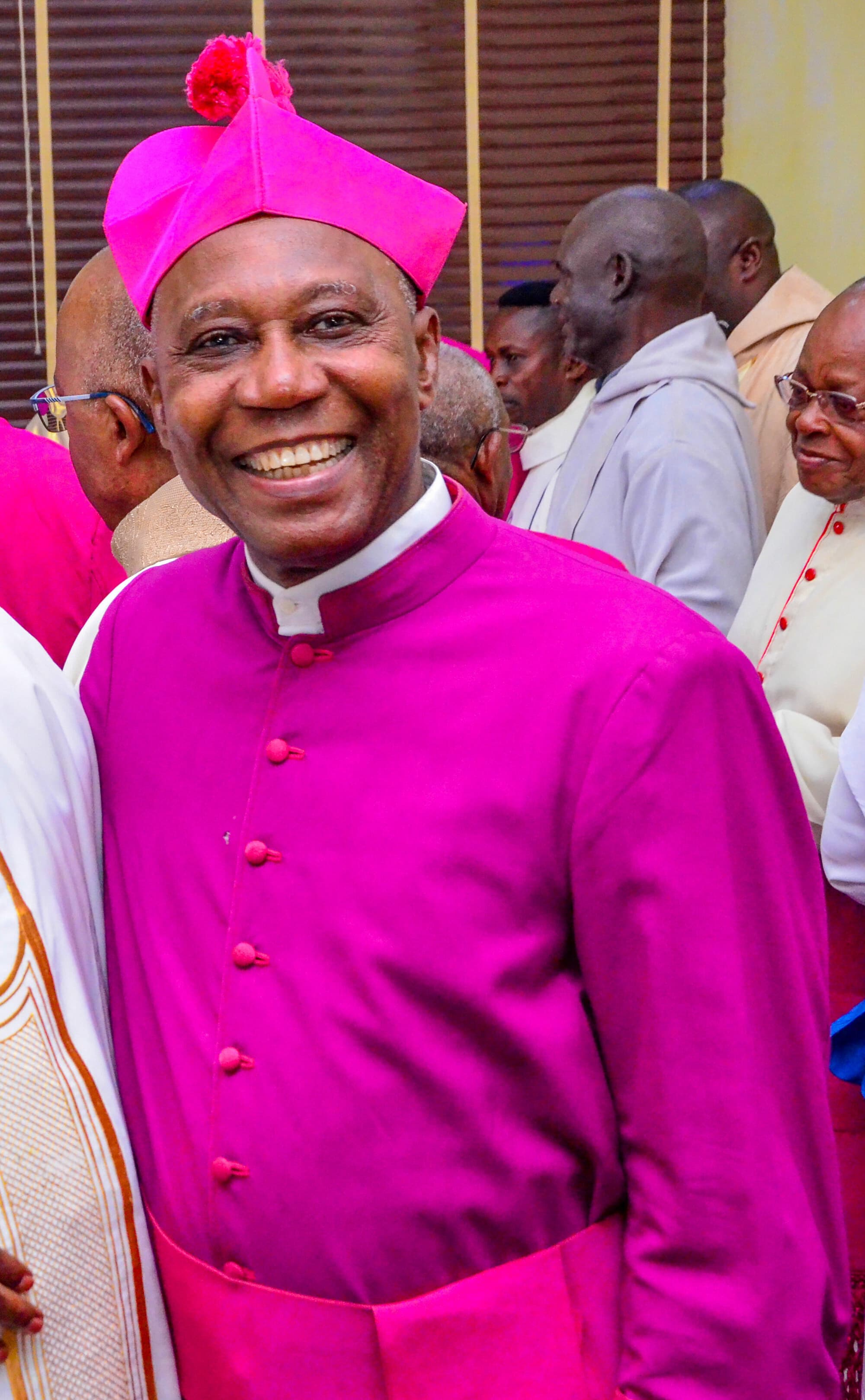 Msgr. Obiora Ike aus Nigeria, besucht die Schweiz Msgr. Obiora Ike aus Nigeria, besucht die Schweiz