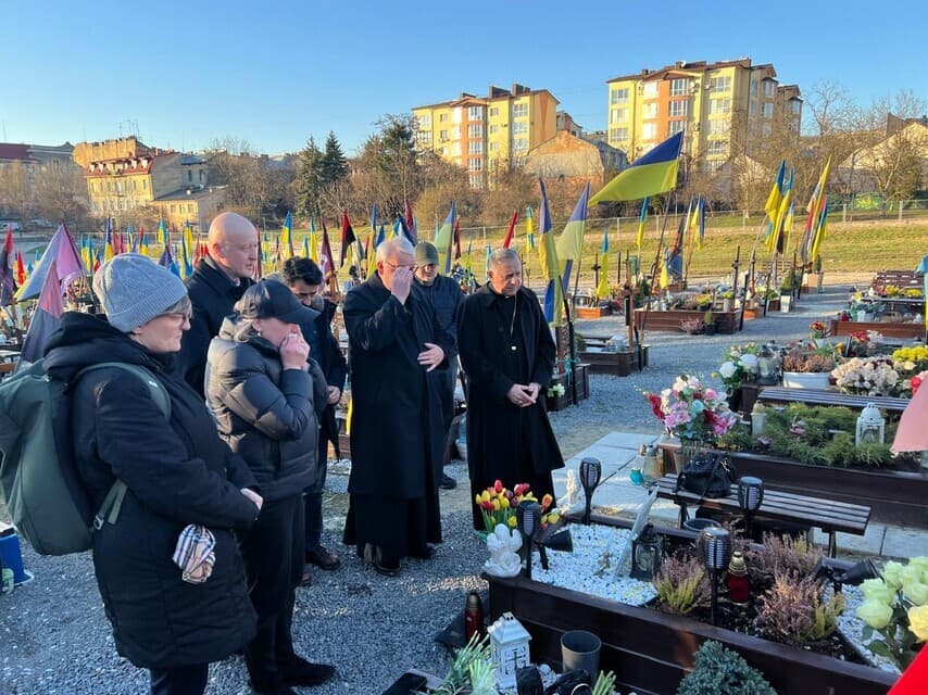 Le cimetière de Lviv (© ACN) Le cimetière de Lviv (© ACN)