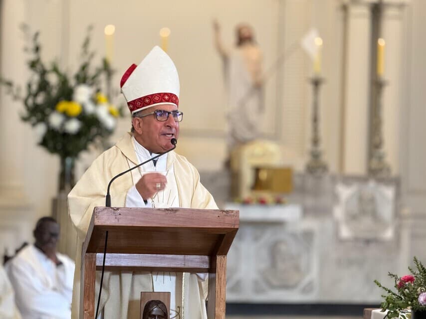Le cardinal Fernando Chomali lors de la messe d'inauguration (© ACN) Le cardinal Fernando Chomali lors de la messe d'inauguration (© ACN)