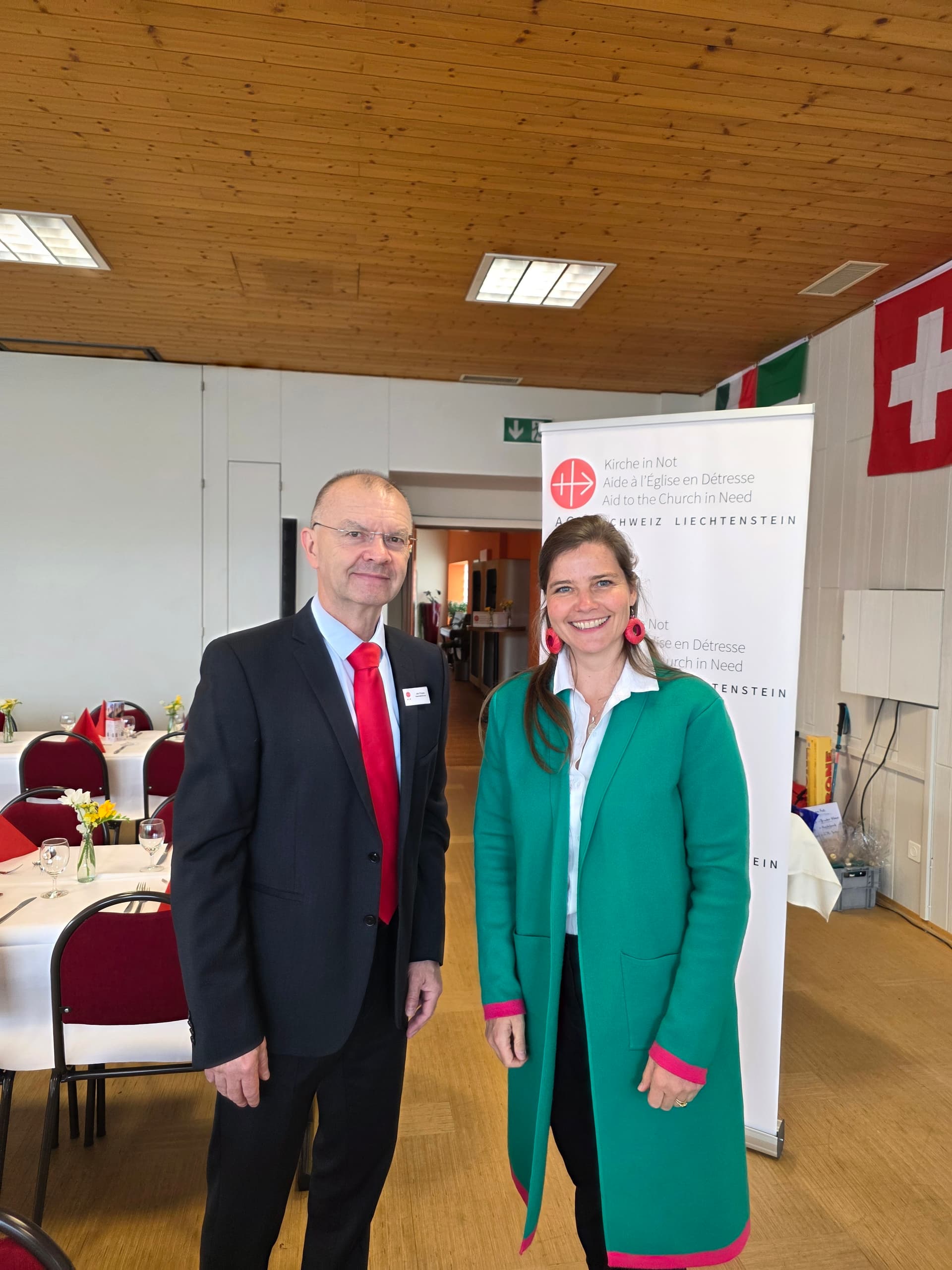 Bilder von der Wallfahrt nach Einsiedeln Jan Probst (Geschäftsführer) und Kinga von Schierstaedt (Projektverantwortliche Afrika)