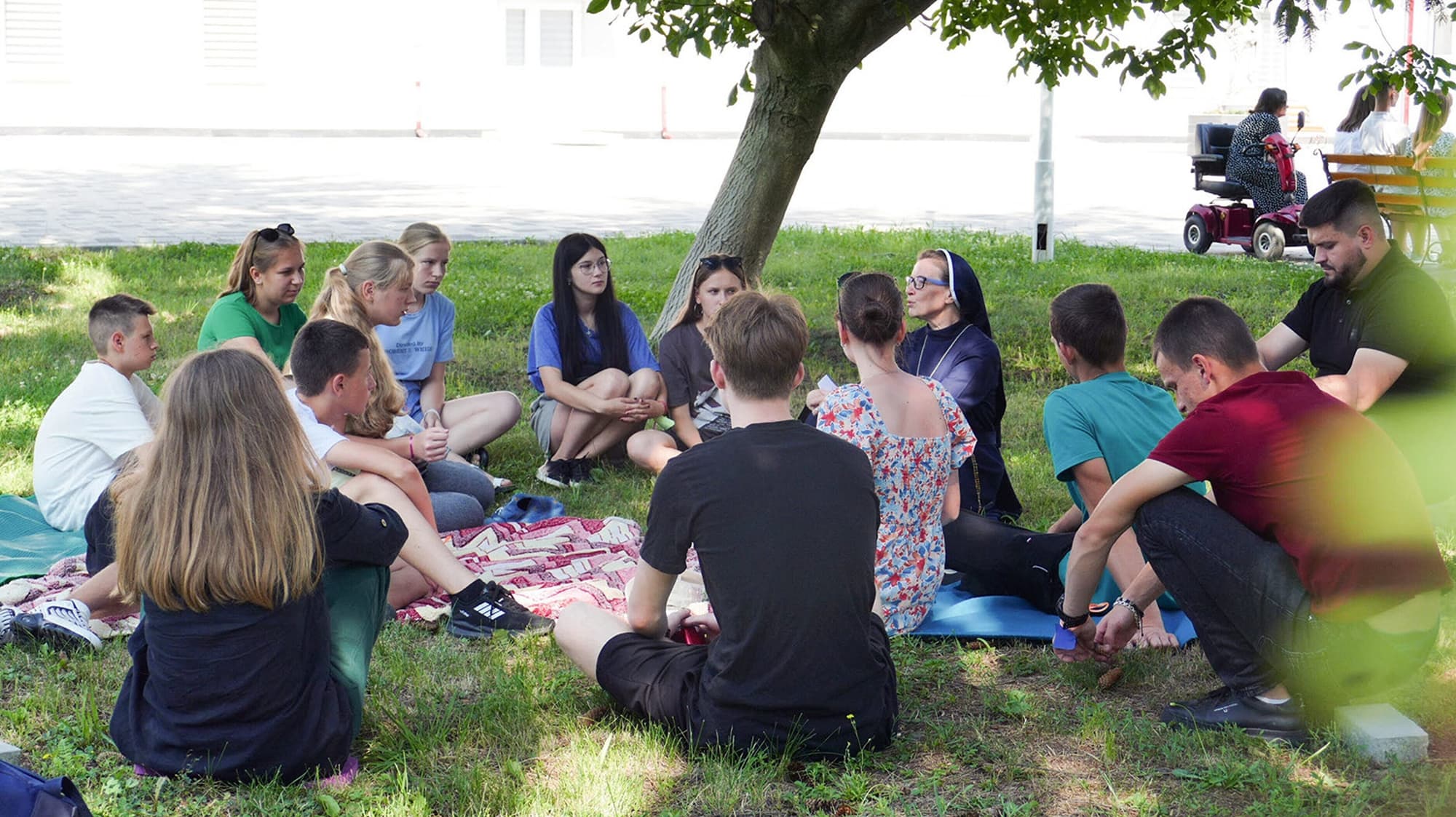 Ferienfreizeit für junge Erwachsene in der Ukraine. (Foto: ACN) Ferienfreizeit für junge Erwachsene in der Ukraine. (Foto: ACN)