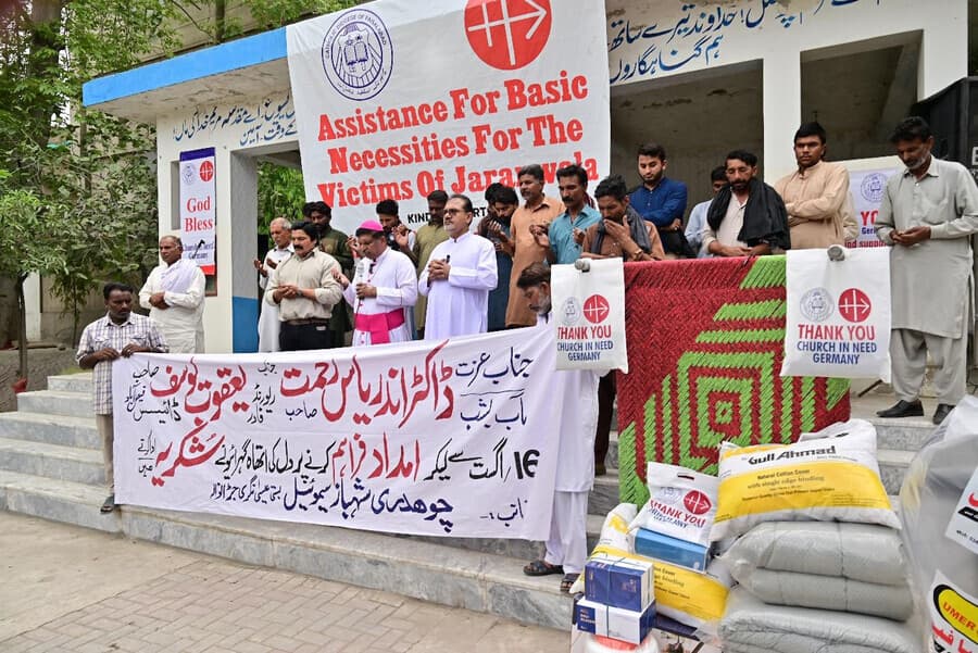 Aiuti di emergenza per i cristiani colpiti in Pakistan (© ACN) Aiuti di emergenza per i cristiani colpiti in Pakistan (© ACN)