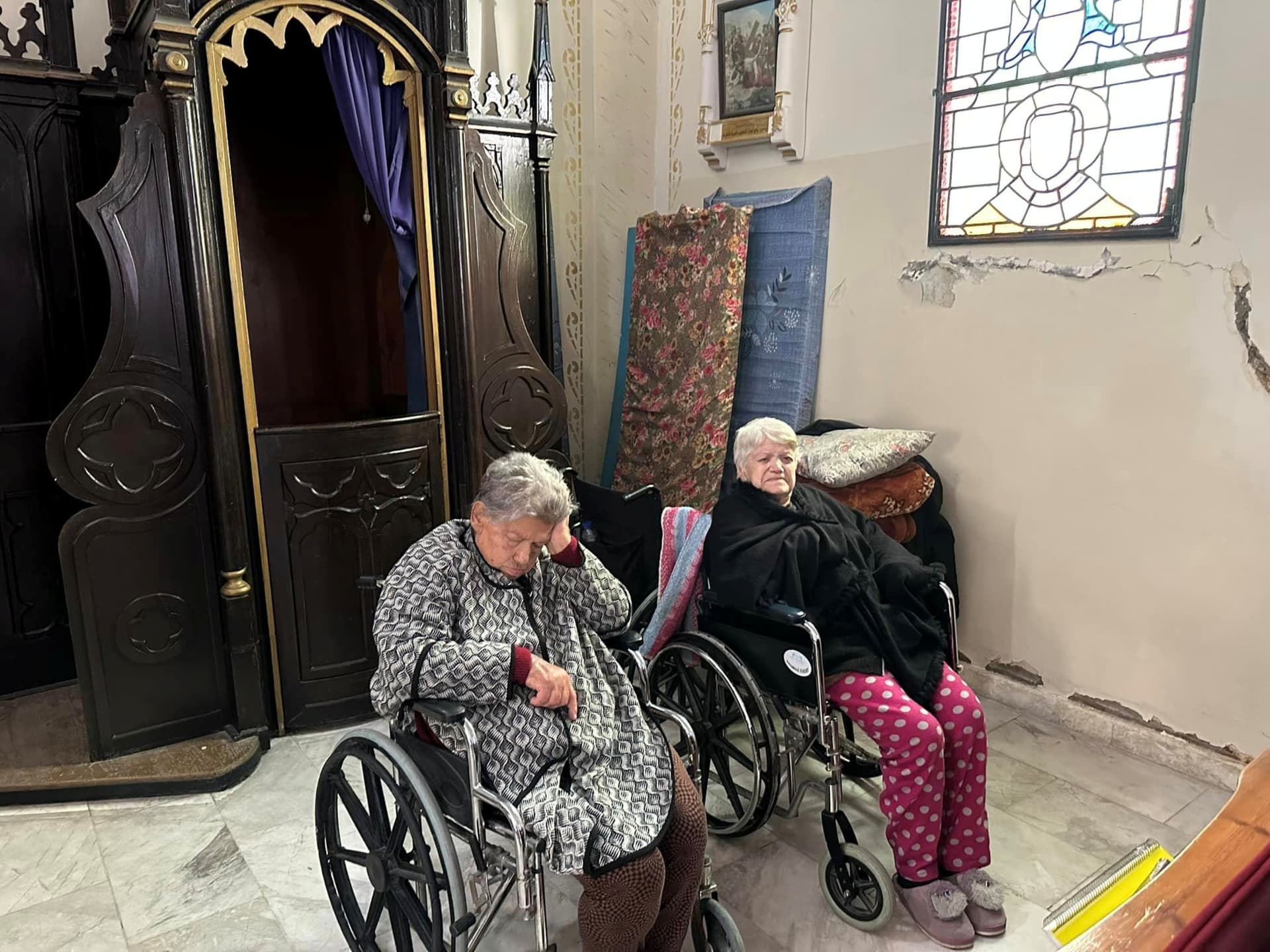 Fidèles âgés dans la paroisse de Gaza-Ville. (Photo : Patriarcat latin de Jérusalem) Fidèles âgés dans la paroisse de Gaza-Ville. (Photo : Patriarcat latin de Jérusalem)