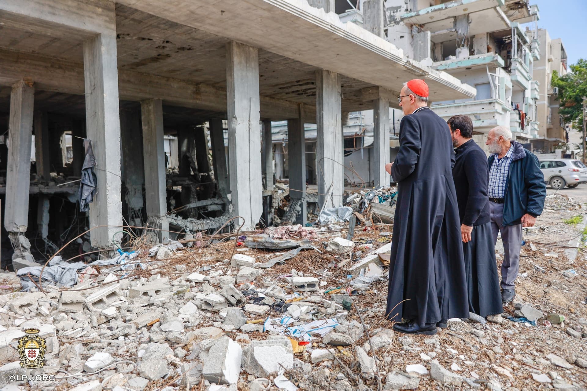 Kirchenvertreter besuchen zerstörte Gebiete im Gazastreifen ©Lateinisches Patriarchat von Jerusalem Kirchenvertreter besuchen zerstörte Gebiete im Gazastreifen ©Lateinisches Patriarchat von Jerusalem