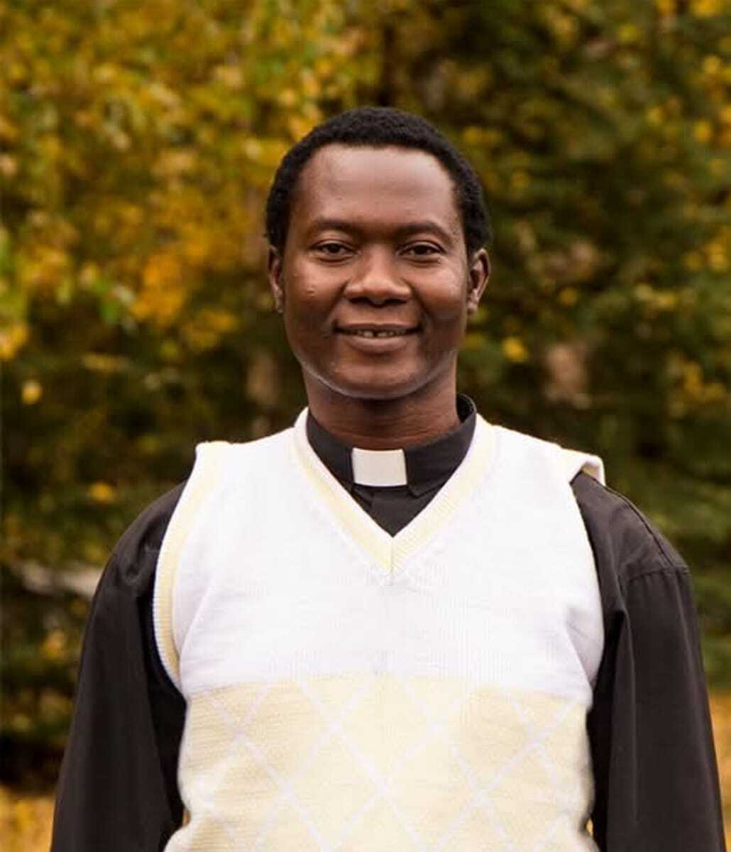 Pfarrer Alphonsus Afina wurde im Juni 2025 enführt und kam nach 51 Tagen frei. ©ACN Pfarrer Alphonsus Afina wurde im Juni 2025 enführt und kam nach 51 Tagen frei. ©ACN